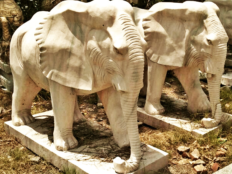 石大象雕塑图片