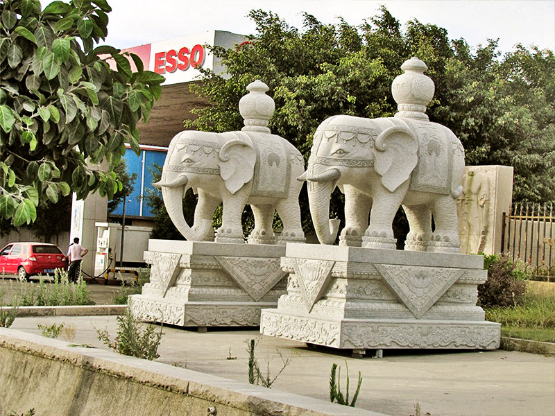 酒店门前石雕大象图片