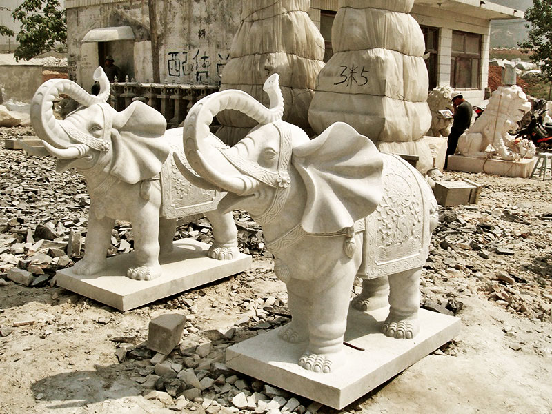 别墅石雕大象图片
