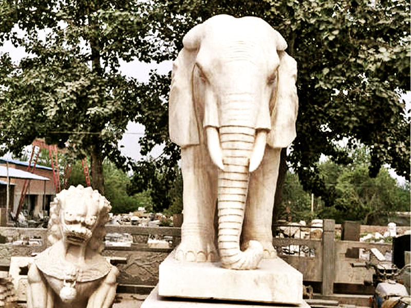 汉白玉石雕大象图片
