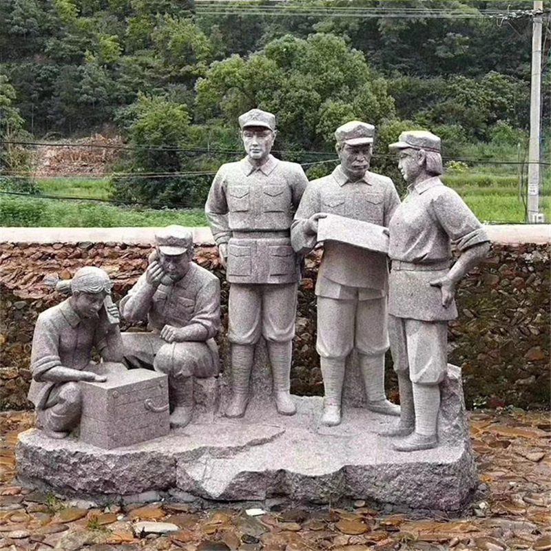 抗战主题军人情景雕塑图片