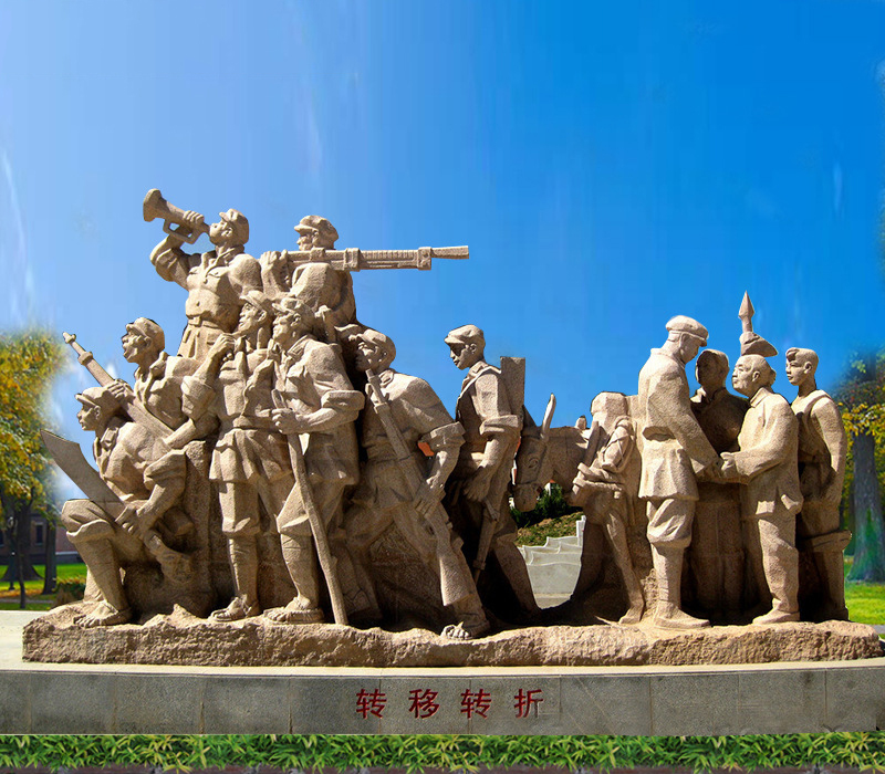 军人抗战主题情景雕塑图片